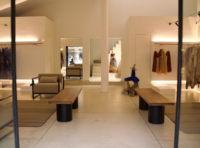 Akaaro launches first flagship store at Ballard Estate in Mumbai